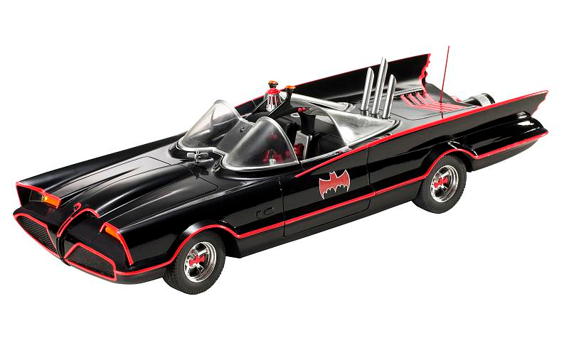 Illustration for article titled Speed Racer vs. Batmobile Zoomdown: Entire 2008 Toy Lineup Get Us All Revved Up